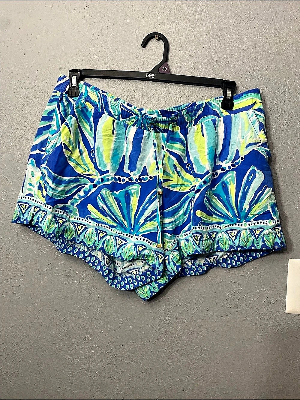 Lilly Pulitzer‎ Katia Shorts Blue Green Tropical Floral Rayon Large Pockets